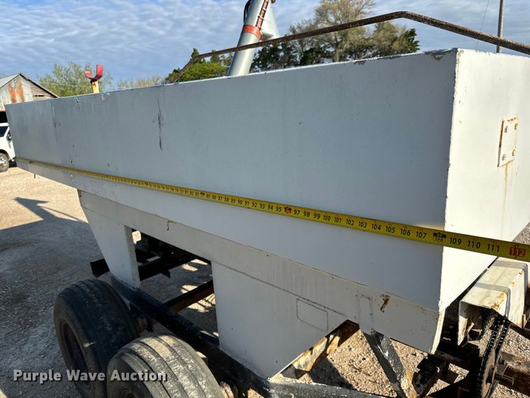 image for item NH9188 Fertilizer tender