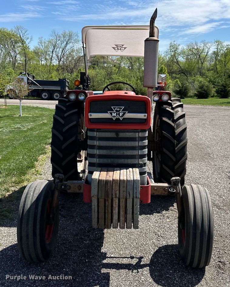 image for item NT9132 1969 Massey Ferguson  165 tractor