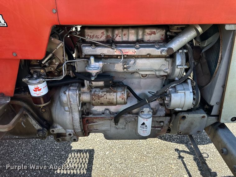 image for item NT9132 1969 Massey Ferguson  165 tractor