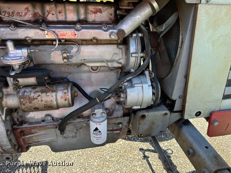 image for item NT9132 1969 Massey Ferguson  165 tractor