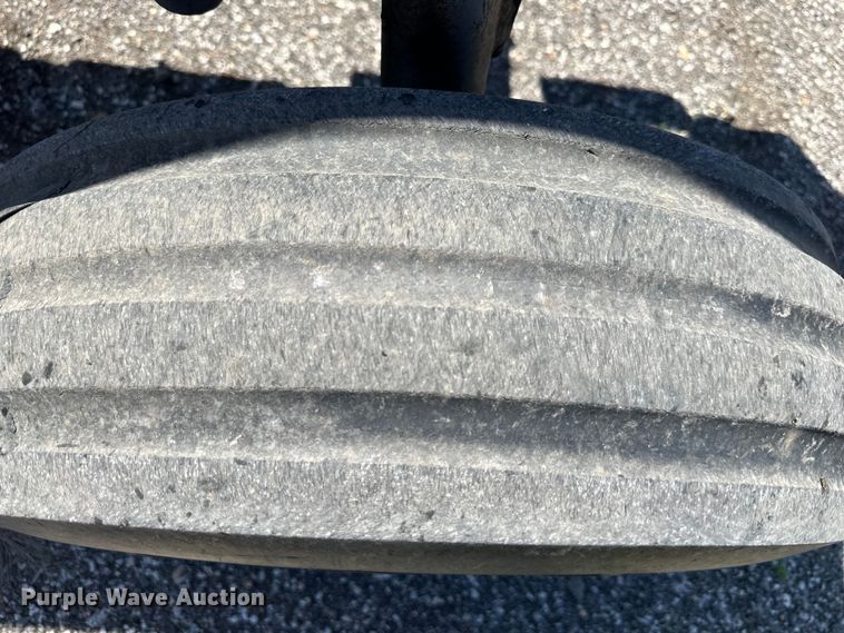 image for item NT9132 1969 Massey Ferguson  165 tractor