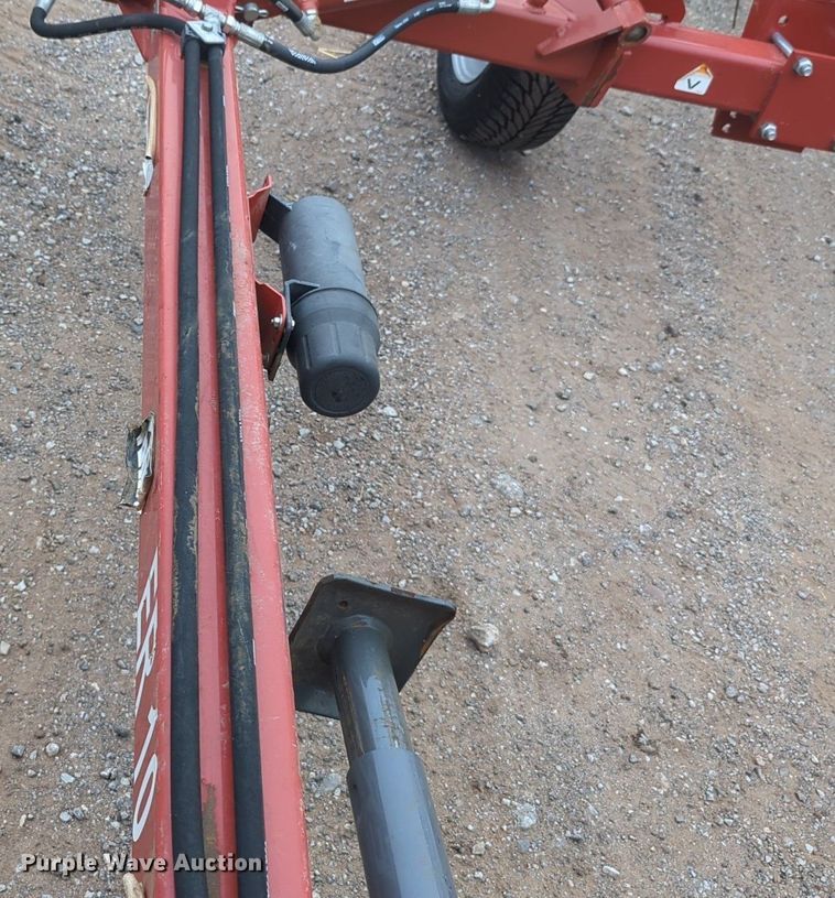 image for item NZ9599 Rhino ER10 hay rake