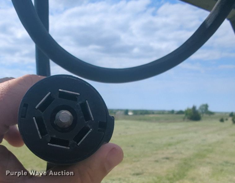 image for item NZ9632 2013 WW livestock trailer