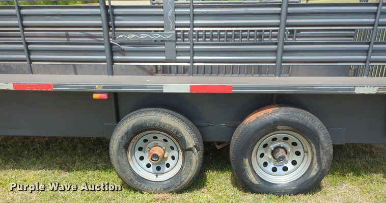 image for item NZ9632 2013 WW livestock trailer