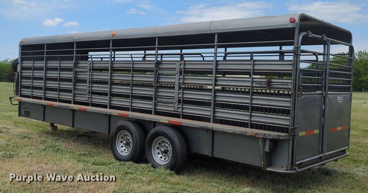 image for item NZ9633 2000 WW livestock trailer