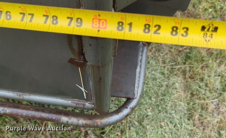 image for item NZ9633 2000 WW livestock trailer