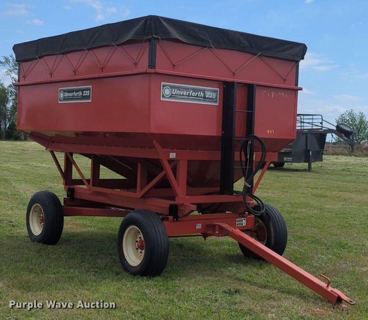 image for item NZ9634 Unverferth 235 grain cart