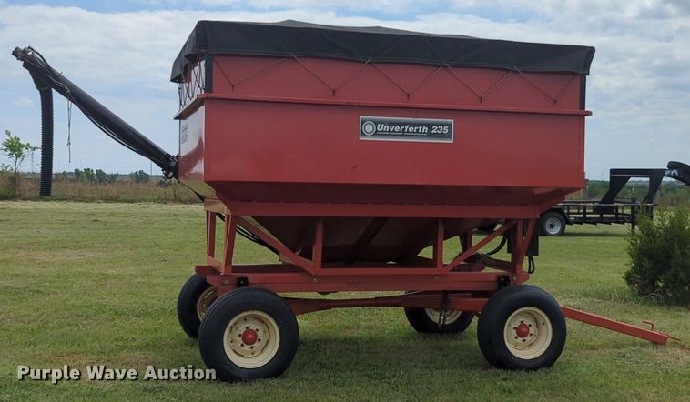 image for item NZ9634 Unverferth 235 grain cart