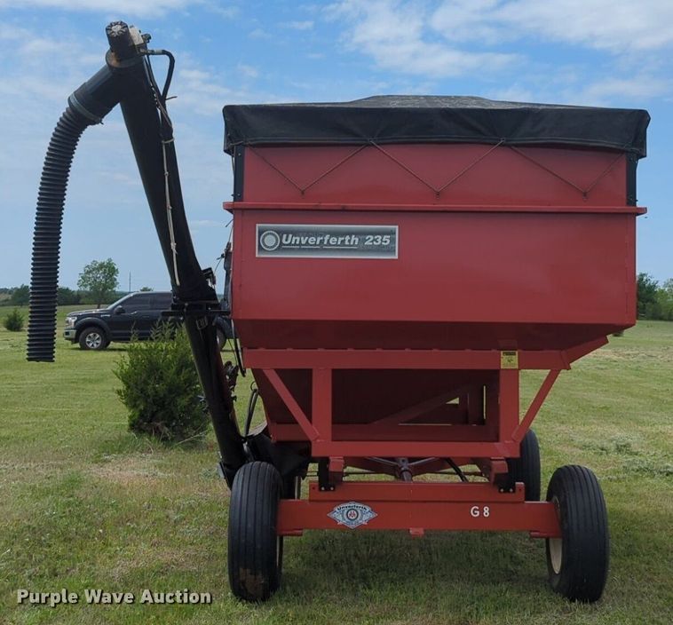 image for item NZ9634 Unverferth 235 grain cart