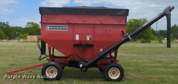 image for item NZ9634 Unverferth 235 grain cart