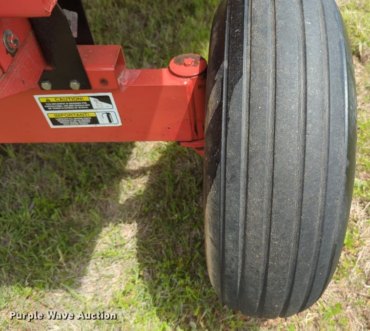 image for item NZ9634 Unverferth 235 grain cart