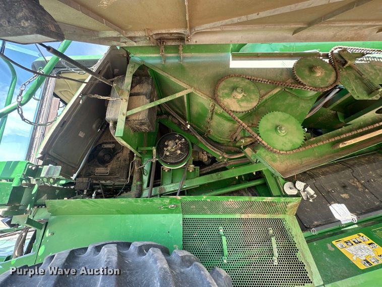 image for item OE9106 2000 John Deere 9750STS combine