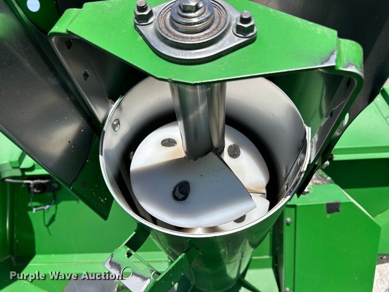 image for item OE9106 2000 John Deere 9750STS combine