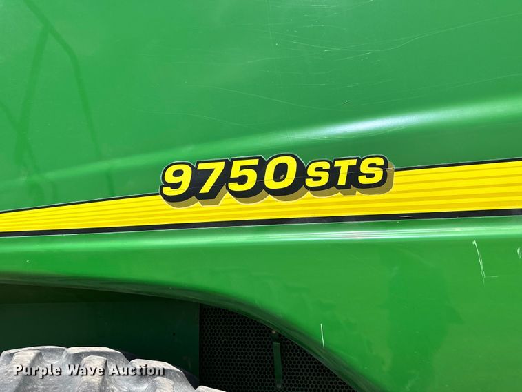 image for item OE9106 2000 John Deere 9750STS combine