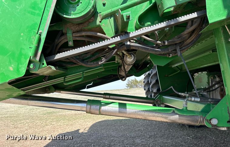 image for item OE9106 2000 John Deere 9750STS combine