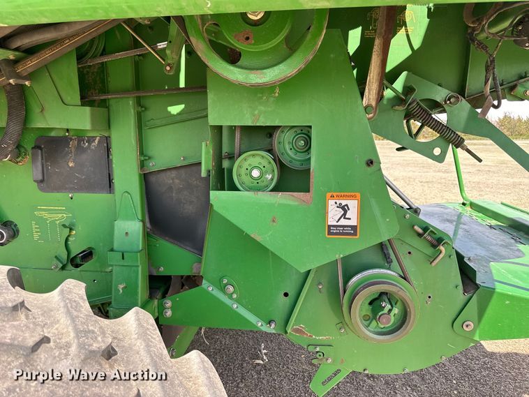 image for item OE9106 2000 John Deere 9750STS combine