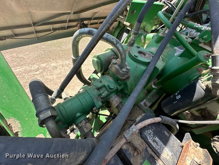 image for item OE9106 2000 John Deere 9750STS combine