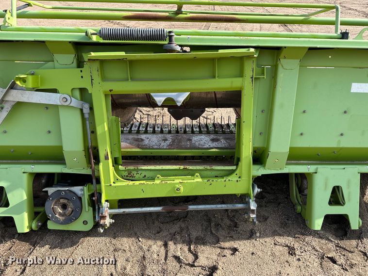 image for item OI9074 2015 Claas 135 pickup head