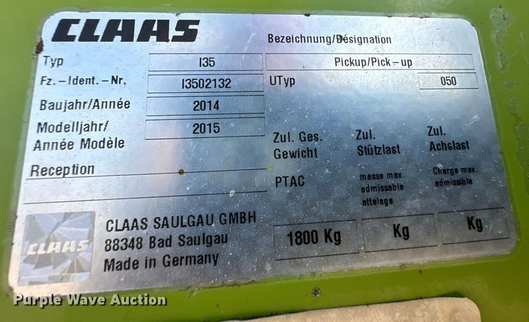 image for item OI9074 2015 Claas 135 pickup head