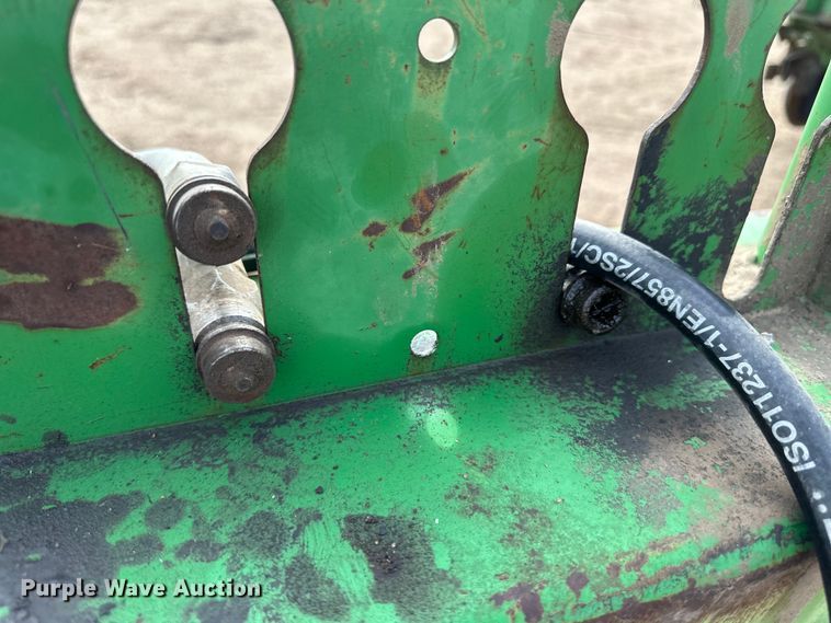 image for item OI9076 John Deere 1760 Conservation planter