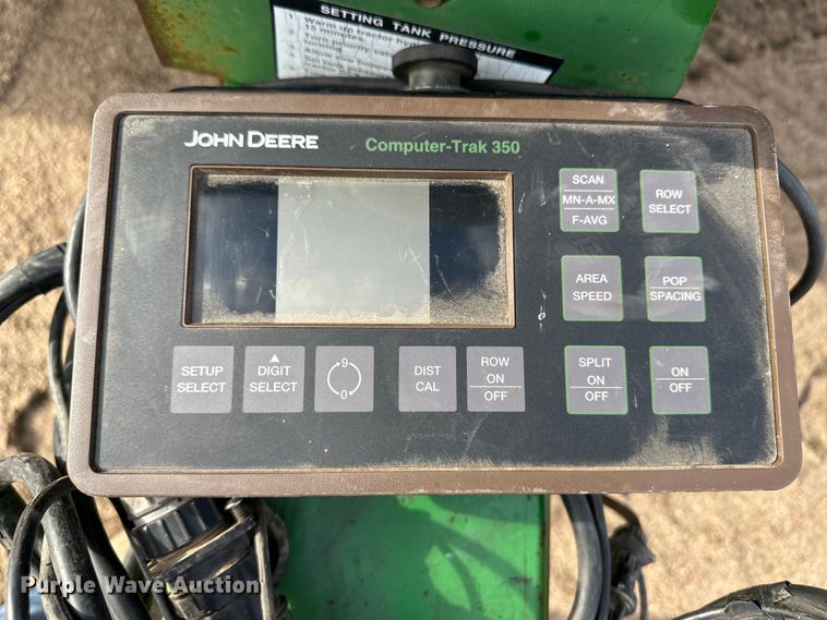 image for item OI9076 John Deere 1760 Conservation planter