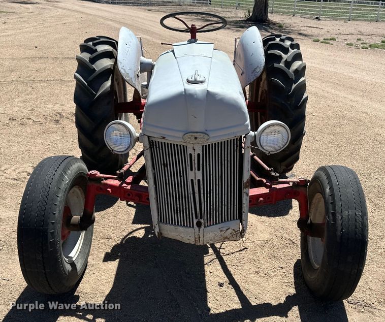image for item OI9081 1948 Ford 8N tractor