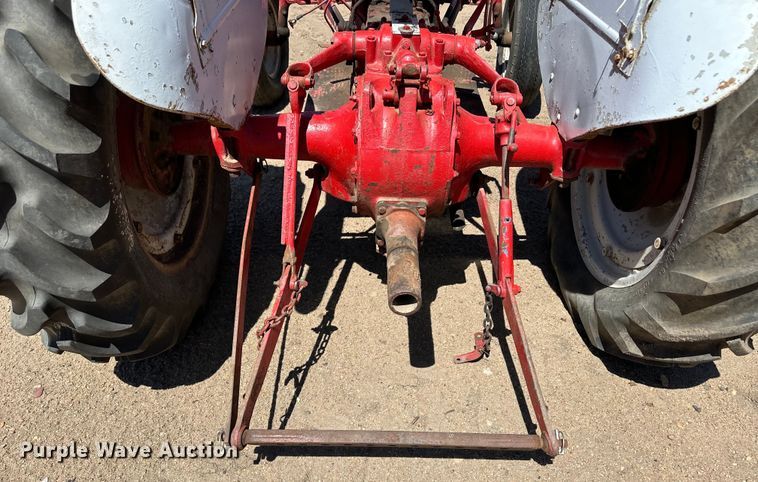 image for item OI9081 1948 Ford 8N tractor