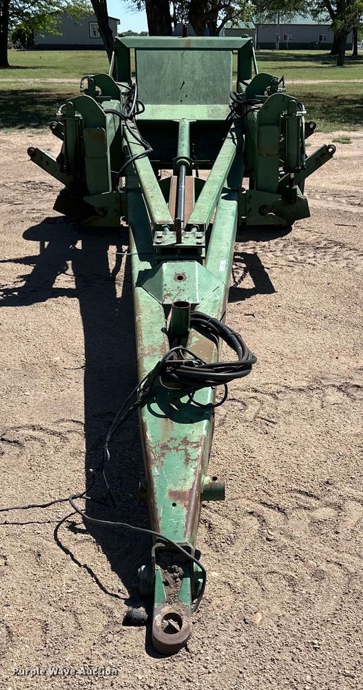 image for item OI9086 John Deere 530 implement dolly