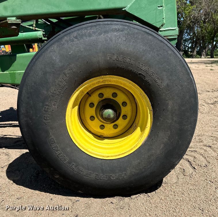 image for item OI9086 John Deere 530 implement dolly