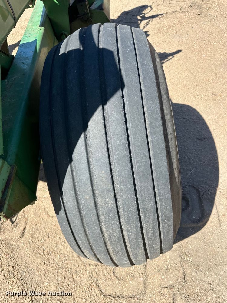 image for item OI9086 John Deere 530 implement dolly