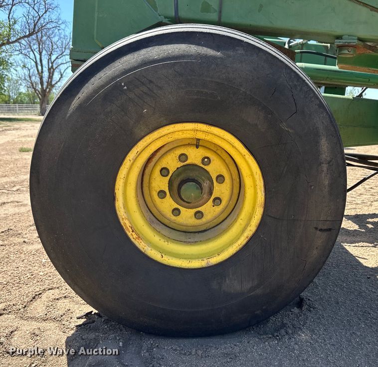 image for item OI9086 John Deere 530 implement dolly