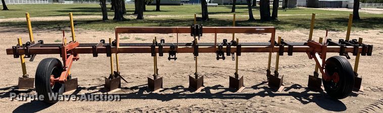 image for item OI9087 Row crop cultivator