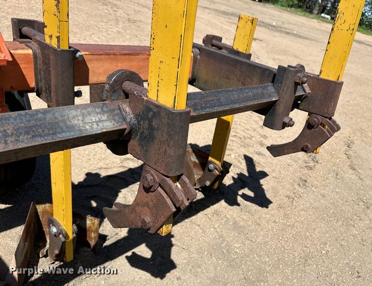 image for item OI9087 Row crop cultivator