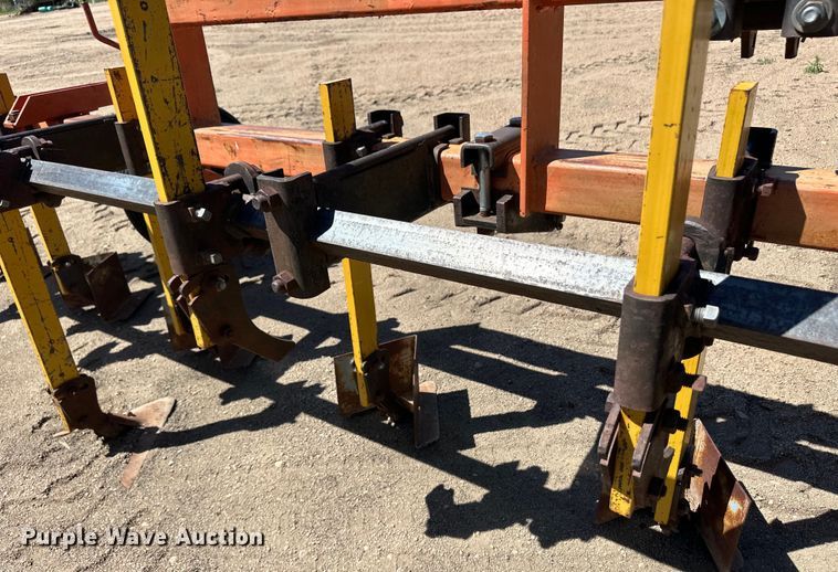 image for item OI9087 Row crop cultivator