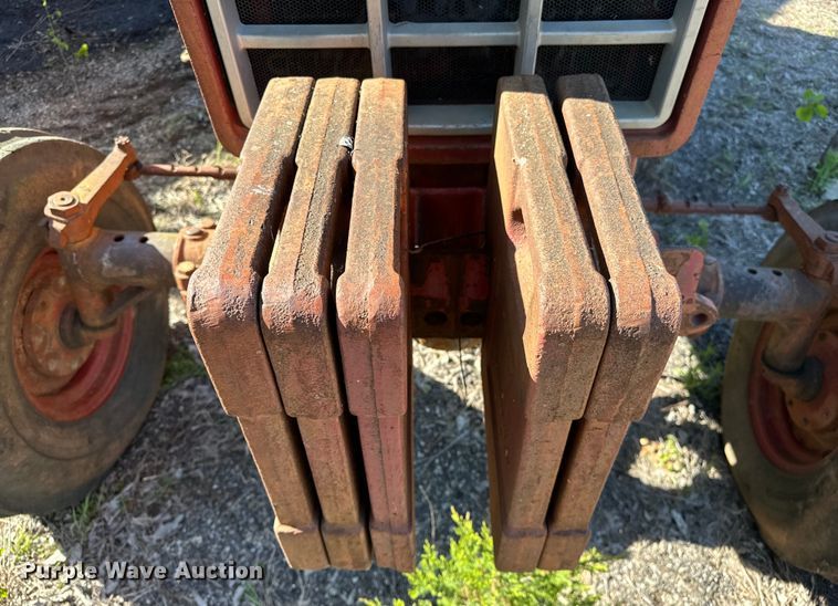 image for item OM9486 International Harvester   1086 tractor