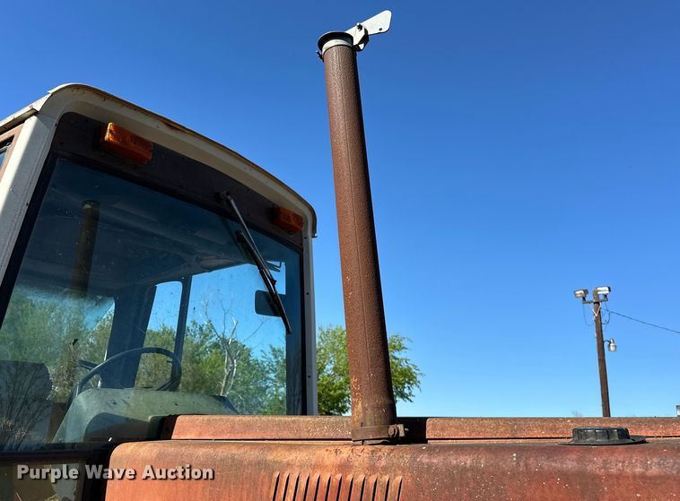 image for item OM9486 International Harvester   1086 tractor