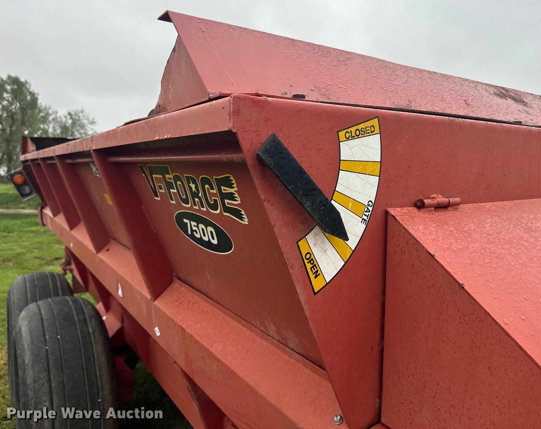 Meyer V Force 7500 manure spreader in Holton, KS Item EH5484 for sale