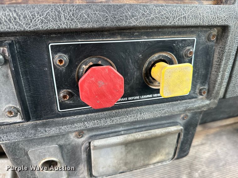 image for item DG4365 1993 Kenworth W900 truck cab and chassis