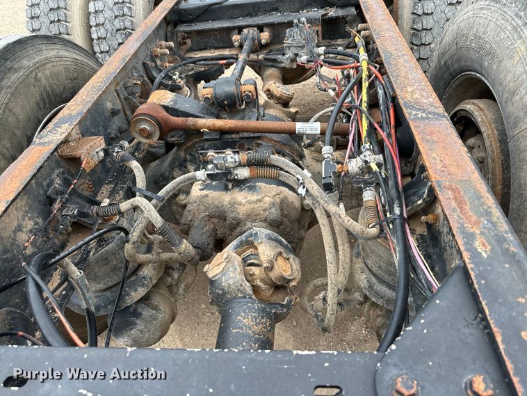 image for item DG4365 1993 Kenworth W900 truck cab and chassis