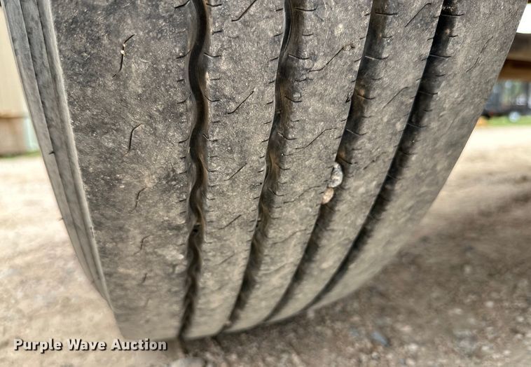 image for item DG4365 1993 Kenworth W900 truck cab and chassis