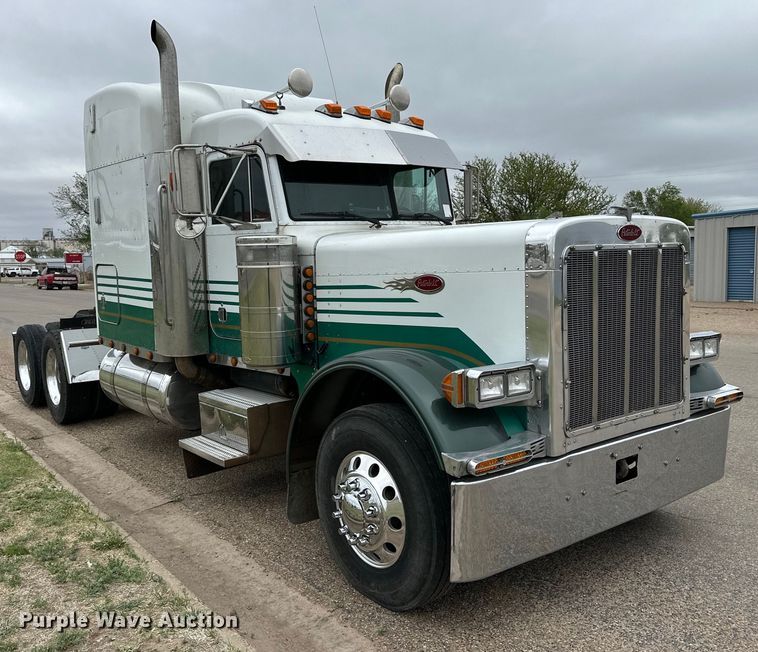 image for item DG4373 1999 Peterbilt 379 semi truck