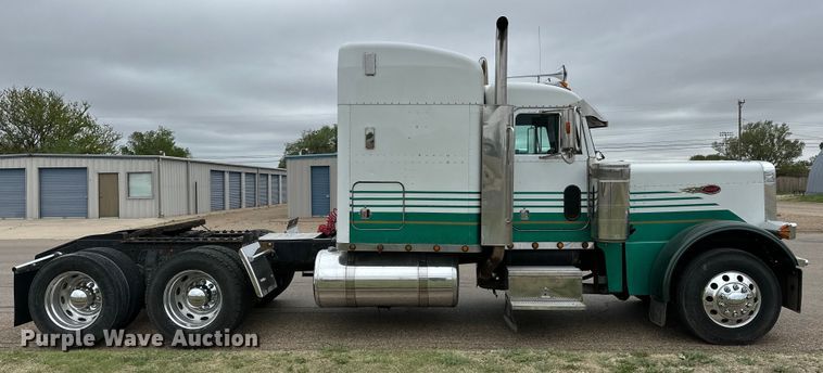 image for item DG4373 1999 Peterbilt 379 semi truck