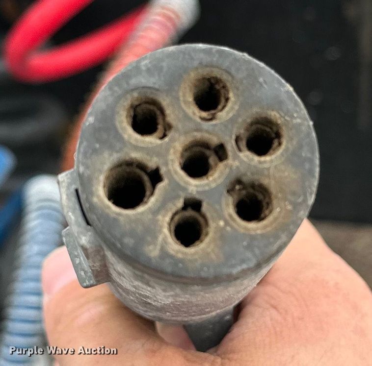 image for item DG4373 1999 Peterbilt 379 semi truck