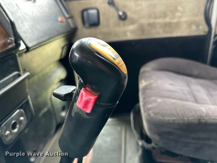 image for item DG4373 1999 Peterbilt 379 semi truck