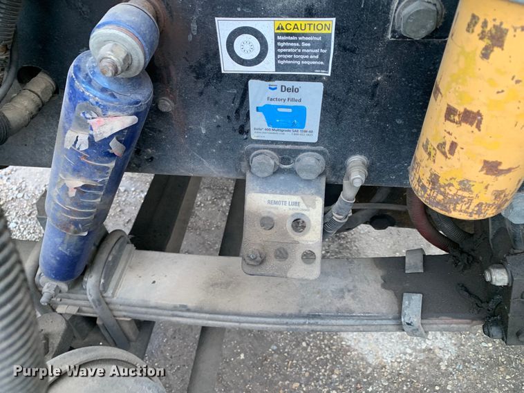 image for item DM7772 2007 Peterbilt 379 semi truck