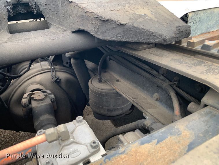 image for item DM7772 2007 Peterbilt 379 semi truck