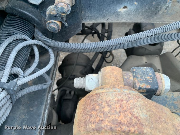 image for item DM7772 2007 Peterbilt 379 semi truck