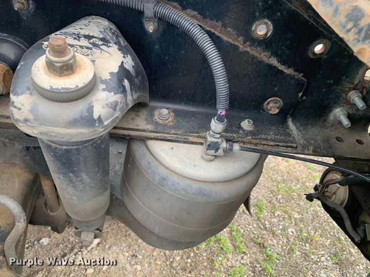 image for item DM7772 2007 Peterbilt 379 semi truck