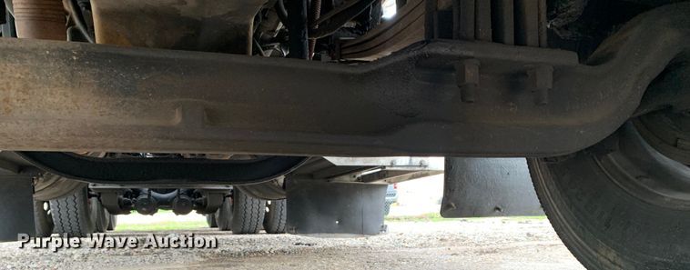 image for item DM7772 2007 Peterbilt 379 semi truck