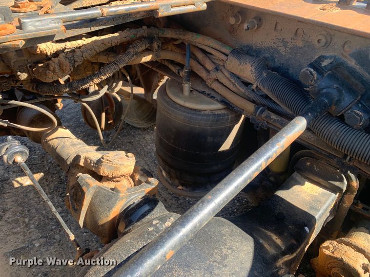 image for item DM7794 2009 Freightliner Columbia  semi truck